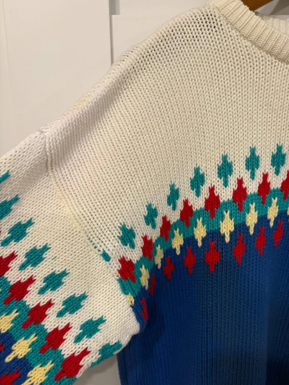 IZOD Vintage Fair Isle Cotton Sweater Blue Red Geometric Ski Crewneck Men’s L